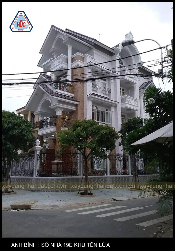 Building a neoclassical villa house in Binh Tan district