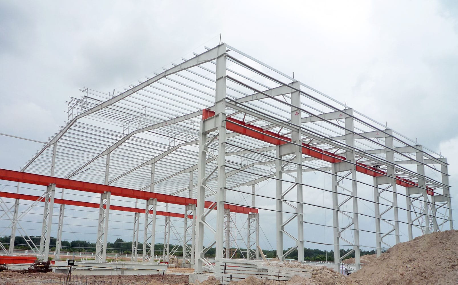 Pre-engineered steel factory structure